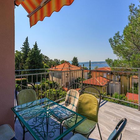 Jasminka Loncaric Apartment Crikvenica Exterior foto