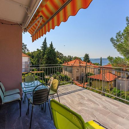 Jasminka Loncaric Apartment Crikvenica Exterior foto