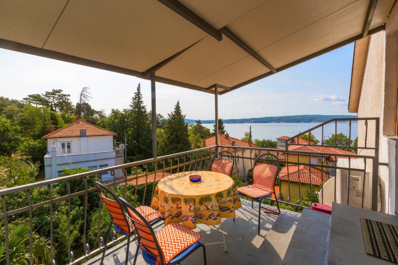 Jasminka Loncaric Apartment Crikvenica Exterior foto