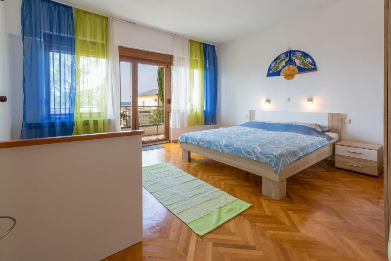 Jasminka Loncaric Apartment Crikvenica Exterior foto
