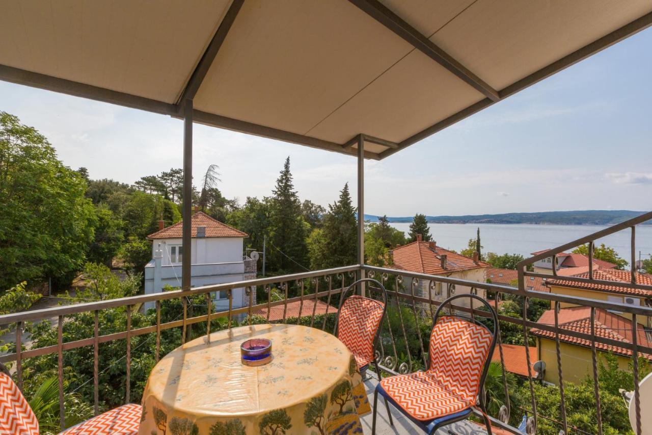 Jasminka Loncaric Apartment Crikvenica Exterior foto